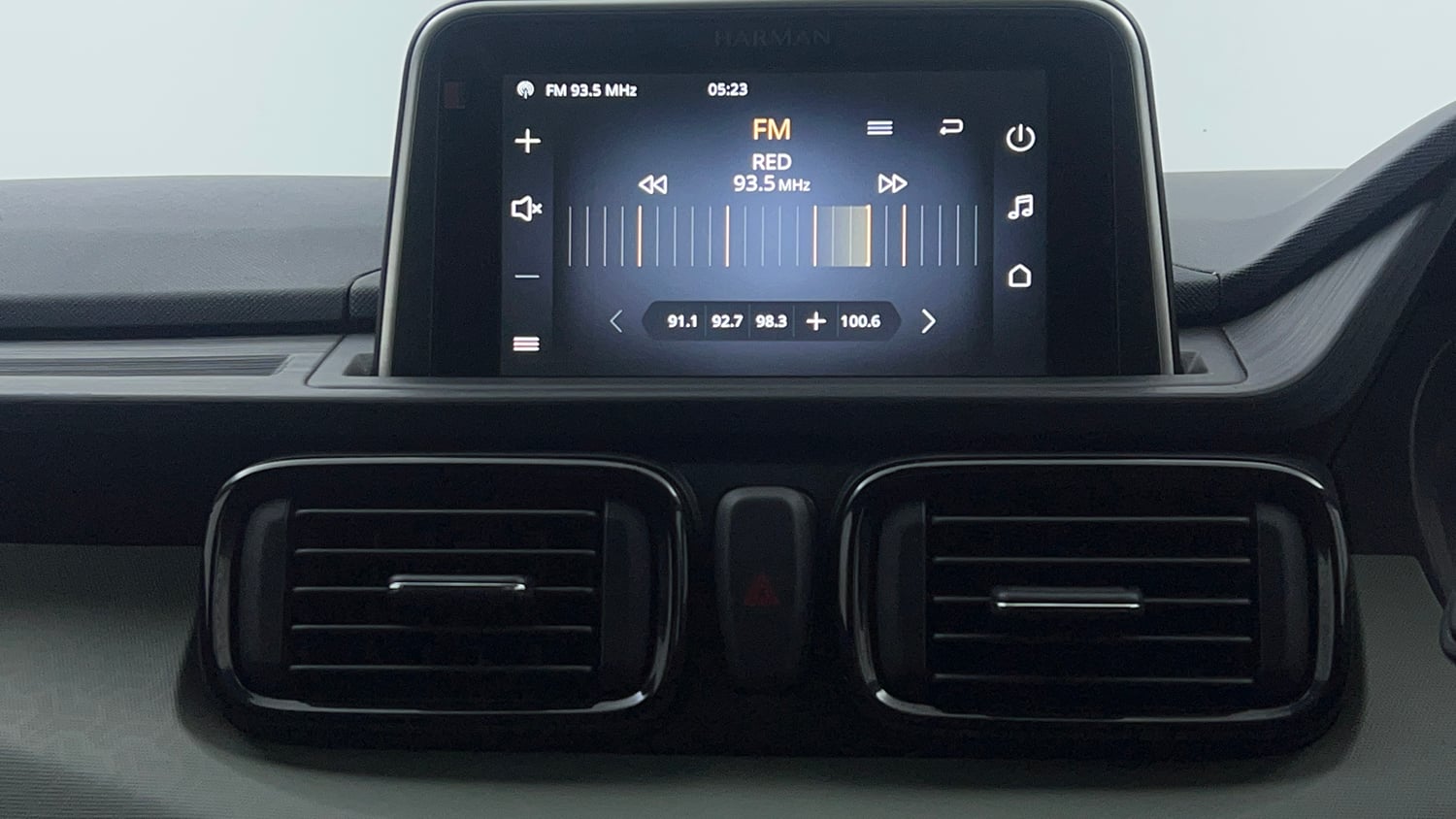 Used 2024 Tata Punch Adventure Rhythm Petrol Manual top_features Touch screen infotainment system