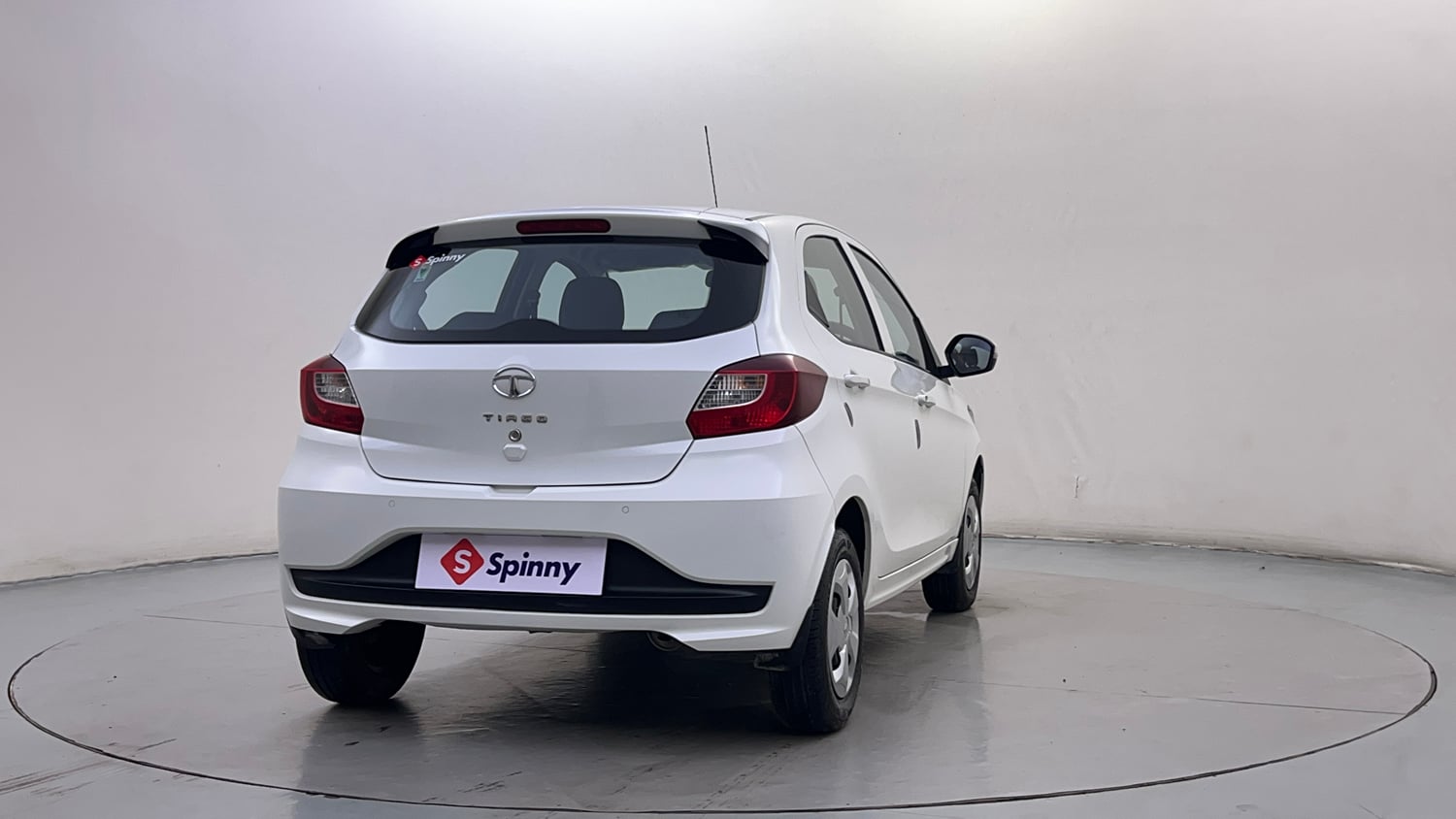Used 2021 Tata Tiago XT Petrol Manual exterior RIGHT REAR CORNER VIEW