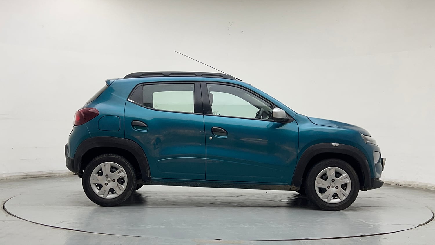 Used 2021 Renault Kwid RXT 1.0 AMT Opt Petrol Automatic exterior RIGHT SIDE VIEW
