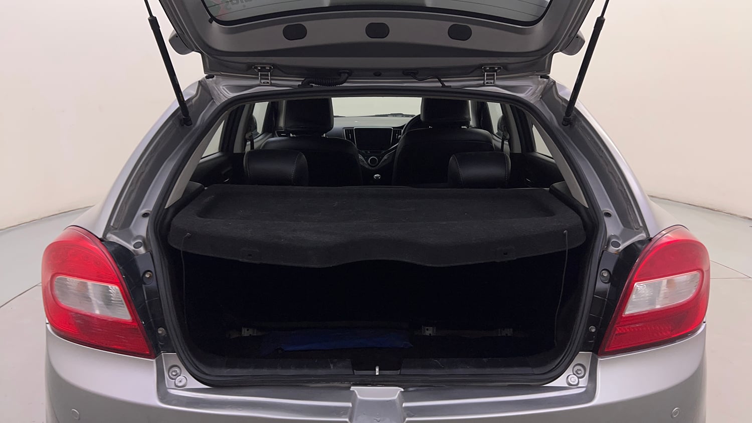 Used 2019 Maruti Suzuki Baleno Zeta Petrol Manual interior DICKY INSIDE VIEW
