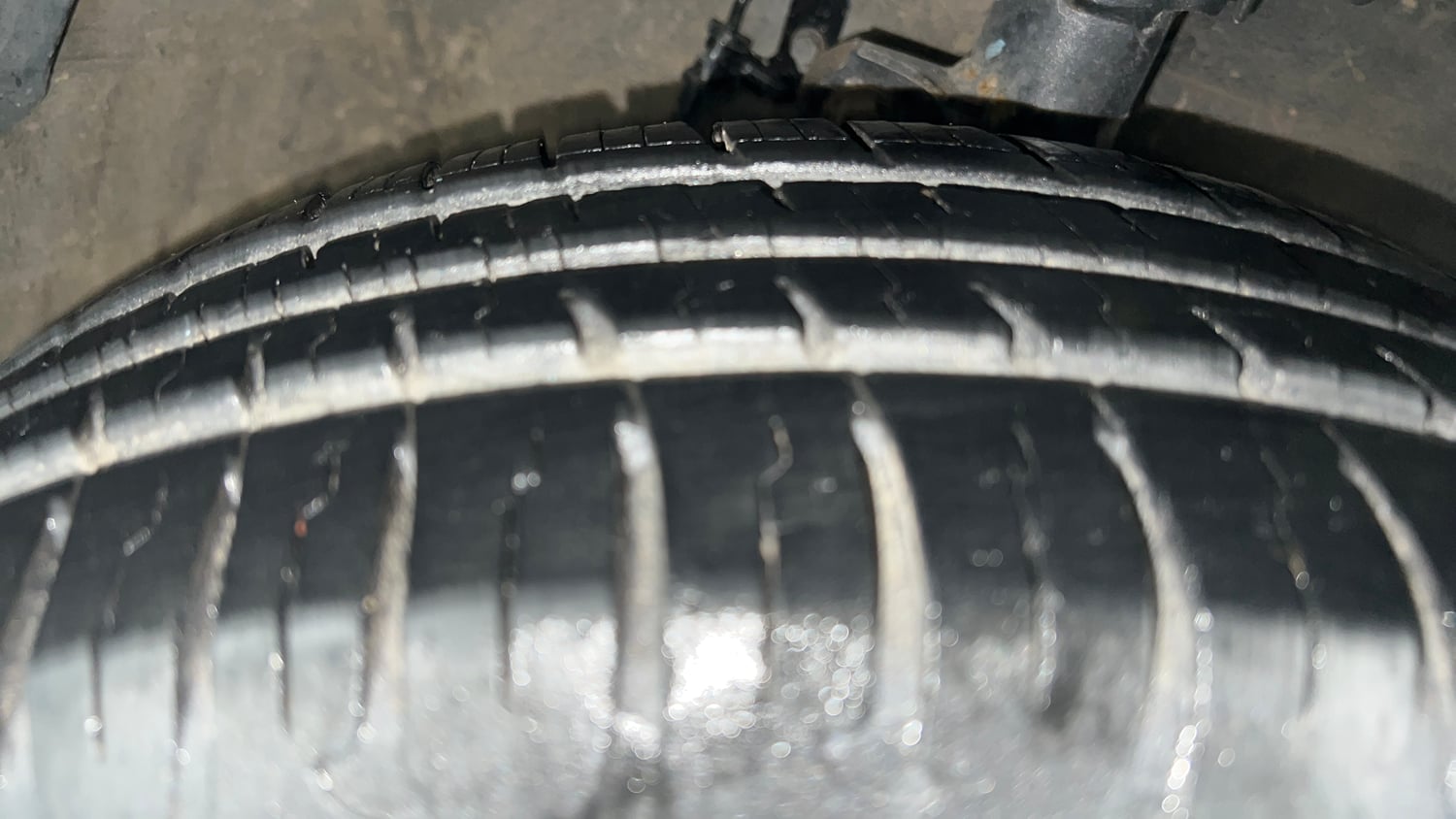 Used 2020 Hyundai Grand i10 Sportz 1.2 Kappa VTVT Petrol Manual tyres RIGHT FRONT TYRE TREAD VIEW