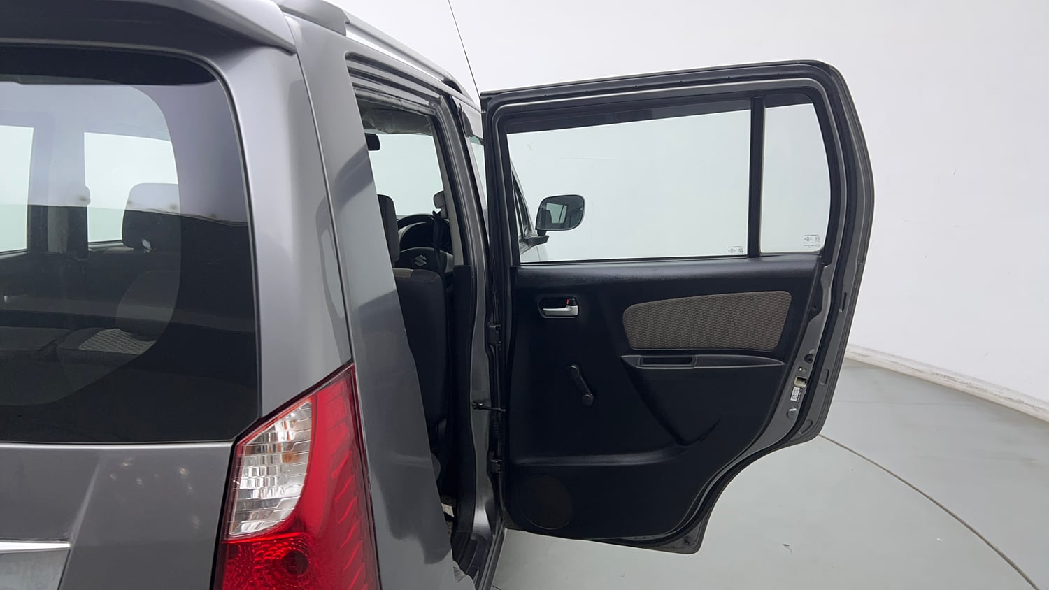 Used 2014 Maruti Suzuki Wagon R LXI Petrol Manual interior RIGHT REAR DOOR OPEN VIEW
