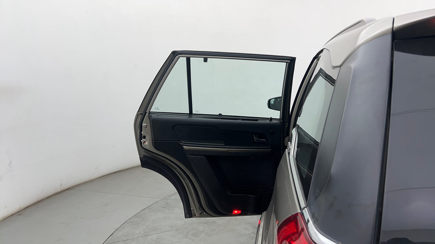 Used 2018 Tata Hexa XT 4x2 7 STR Diesel Manual interior LEFT REAR DOOR OPEN VIEW