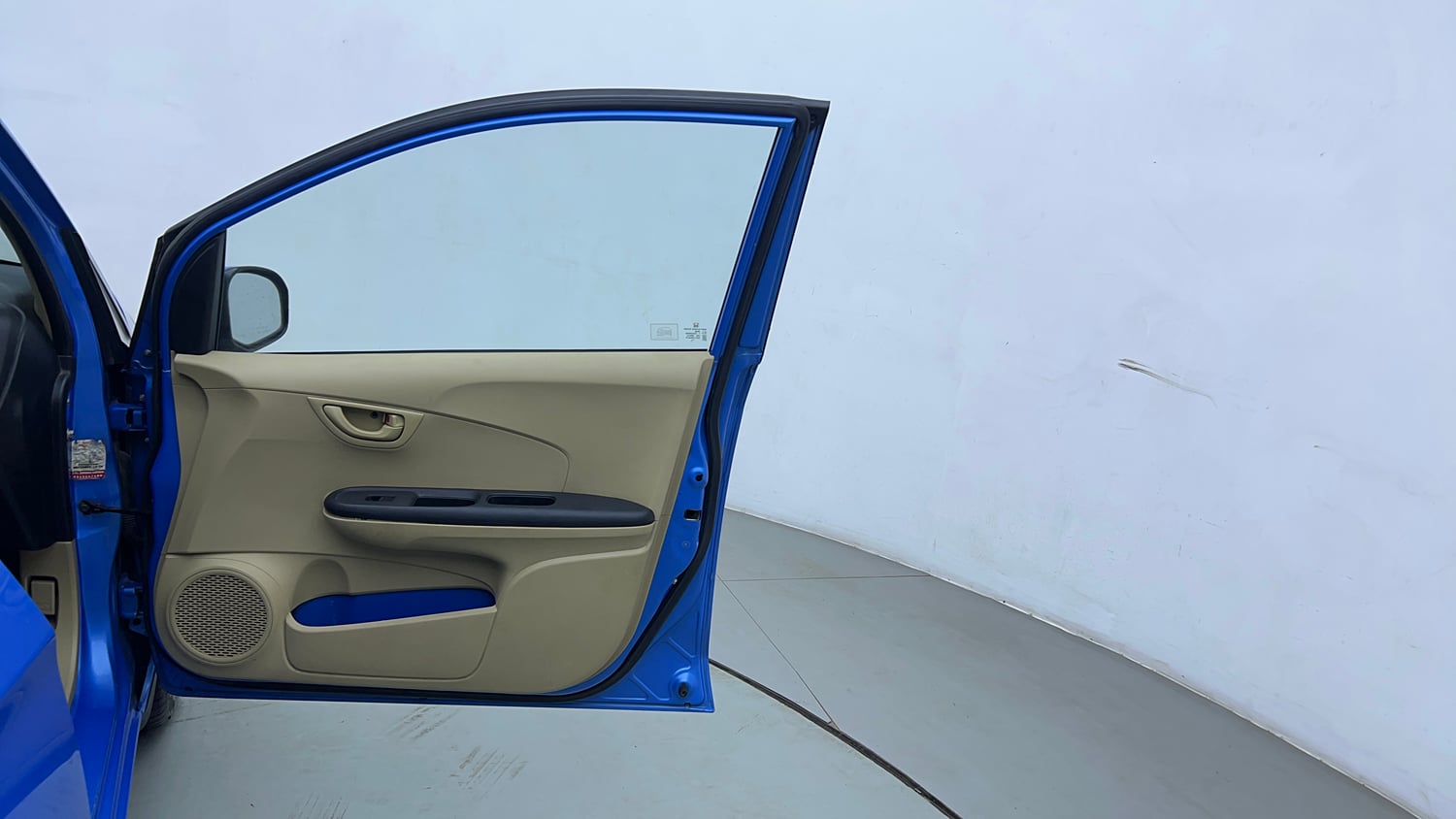 Used 2014 Honda Brio EX MT Petrol Manual interior RIGHT FRONT DOOR OPEN VIEW