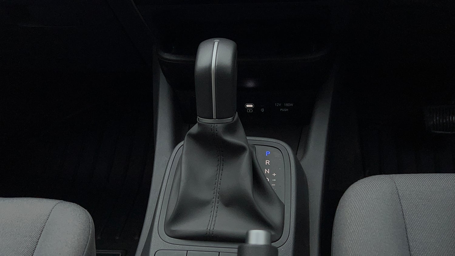 Used 2026 Hyundai Venue 1.0 Turbo Petrol DCT HX6 Petrol Automatic interior GEAR  KNOB VIEW
