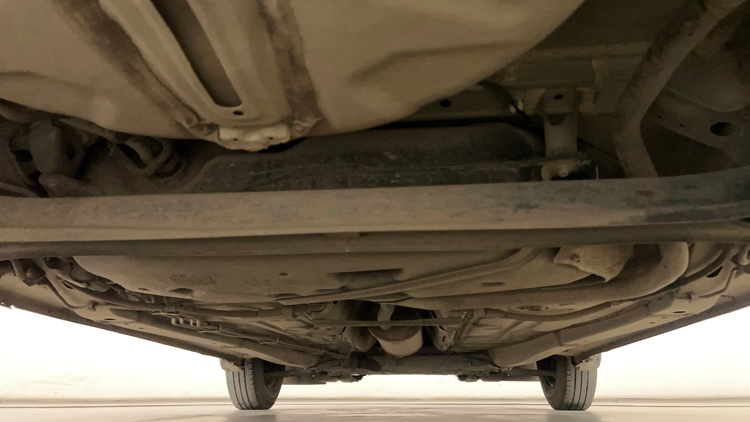 Used 2020 Maruti Suzuki Swift VXi AMT Petrol Automatic extra REAR UNDERBODY VIEW (TAKEN FROM REAR)