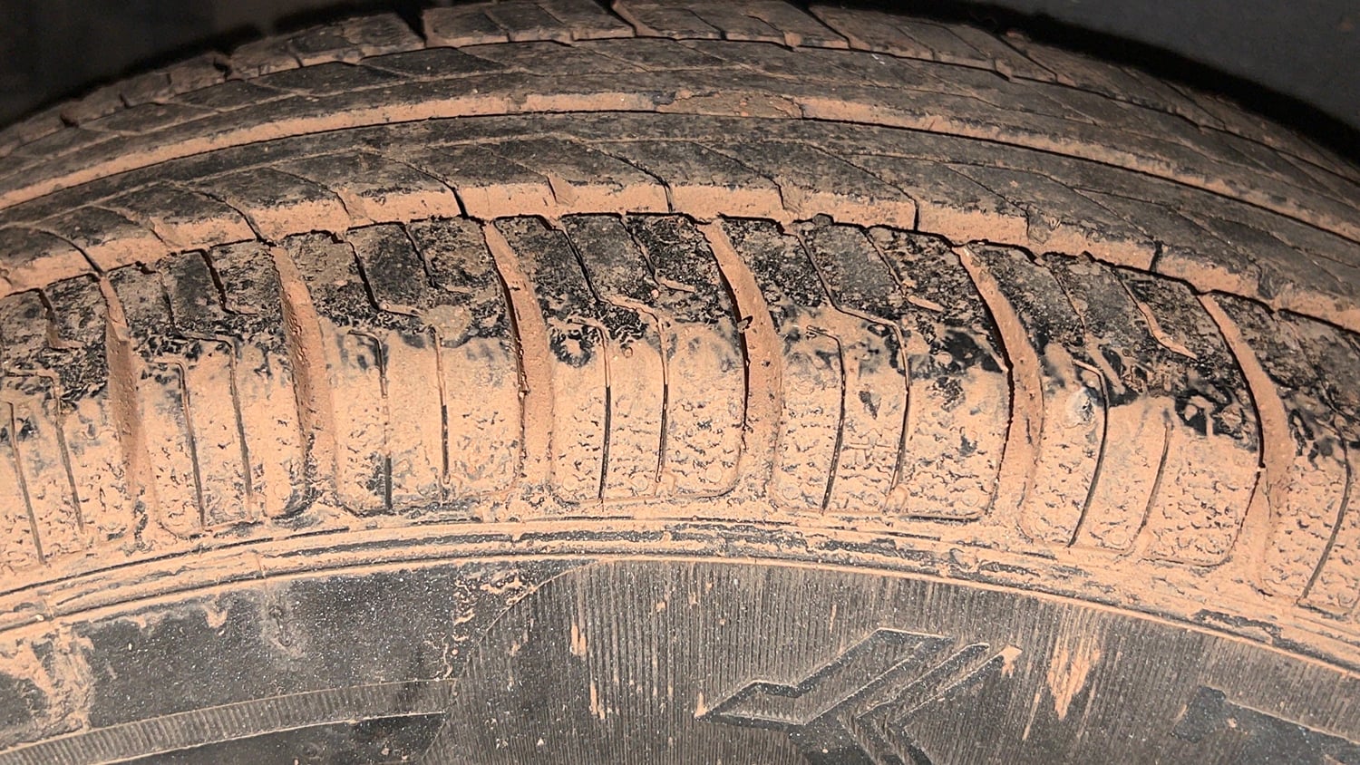 Used 2019 Maruti Suzuki Dzire VDi Diesel Manual tyres RIGHT REAR TYRE TREAD VIEW