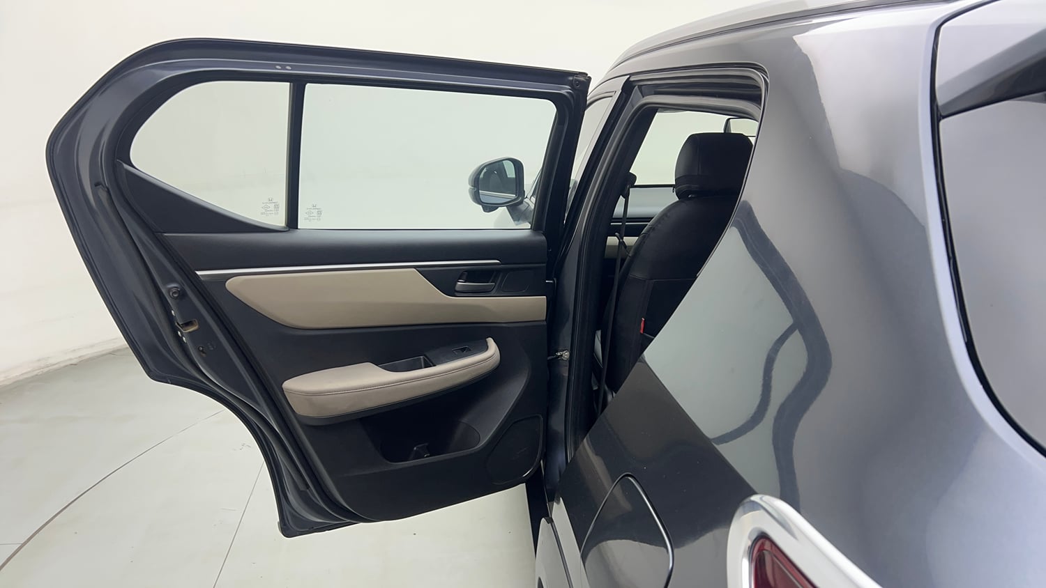Used 2024 Honda Elevate VX CVT Petrol Automatic interior LEFT REAR DOOR OPEN VIEW