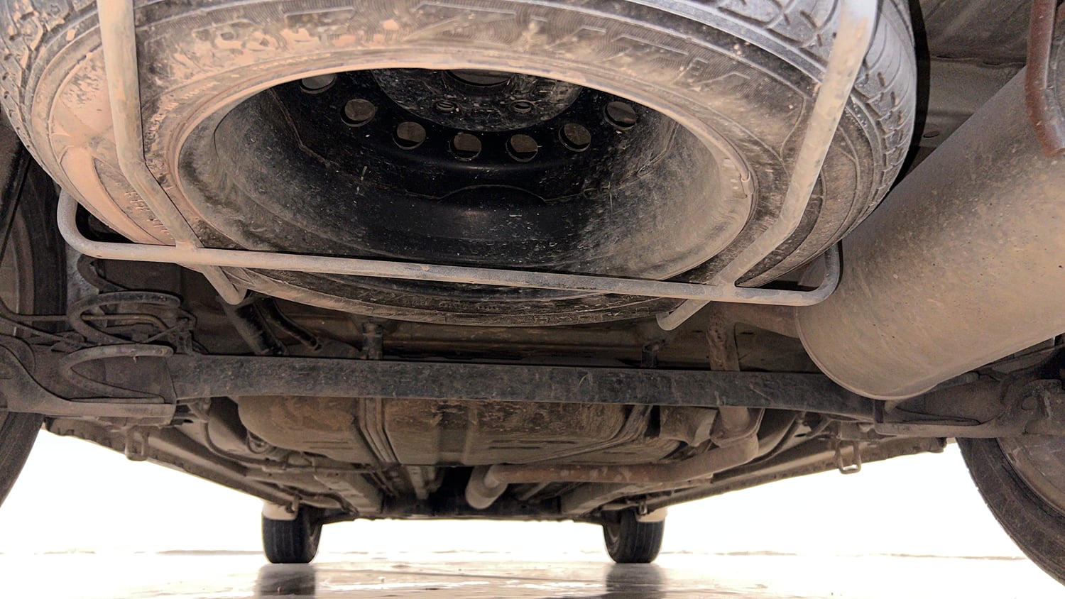 Used 2016 Maruti Suzuki Ertiga ZXI Petrol Manual extra REAR UNDERBODY VIEW (TAKEN FROM REAR)
