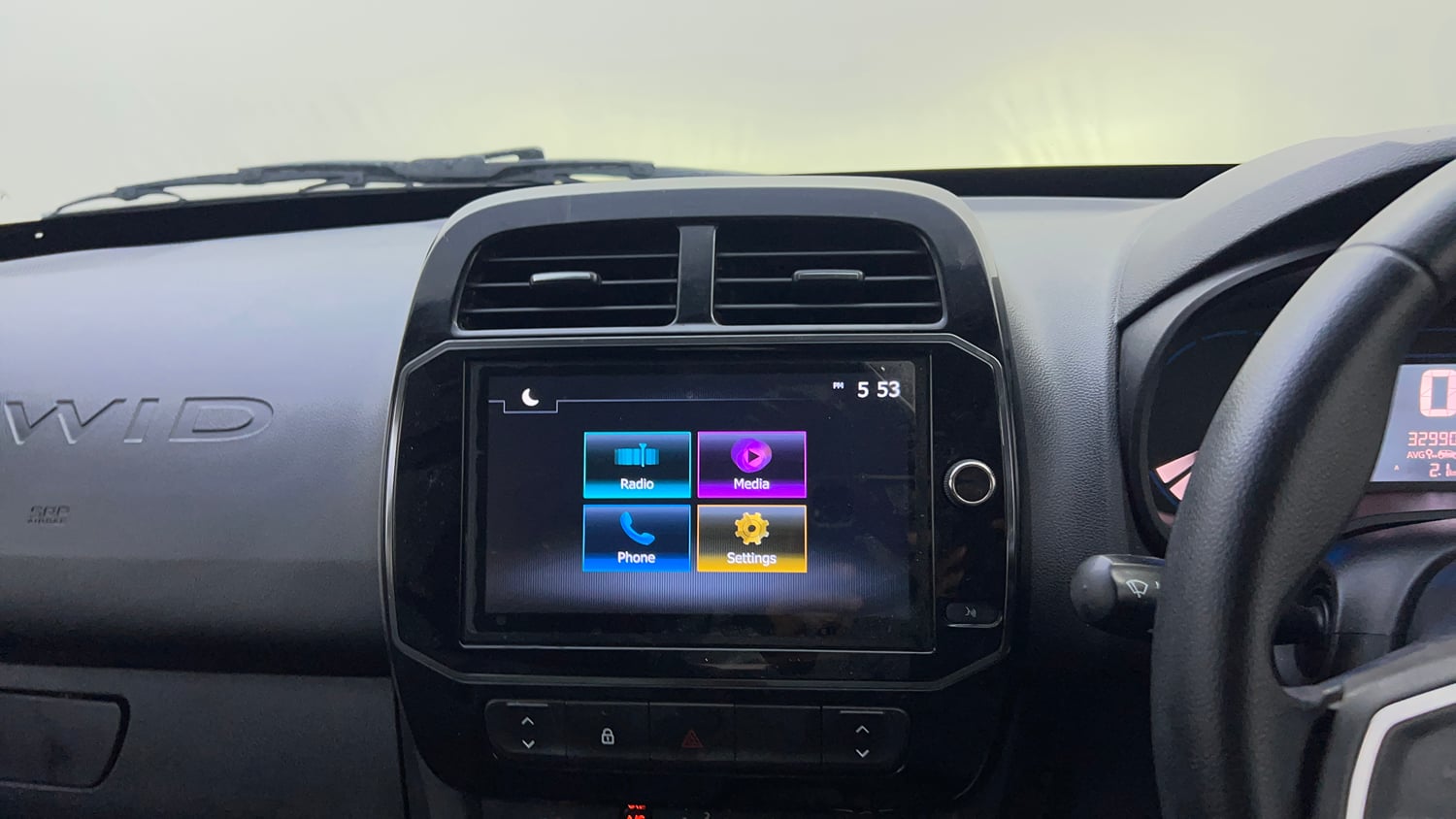 Used 2022 Renault Kwid RXT 1.0 AMT Petrol Automatic top_features Integrated (in-dash) music system