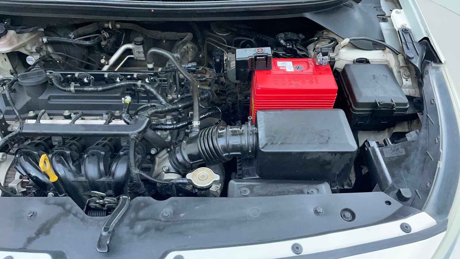 Used 2019 Hyundai Elite i20 Asta 1.2 Dual Tone Petrol Manual engine ENGINE LEFT SIDE VIEW