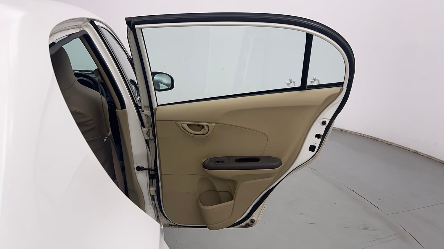 Used 2013 Honda Amaze 1.2 EX i-VTEC Petrol Manual interior RIGHT REAR DOOR OPEN VIEW