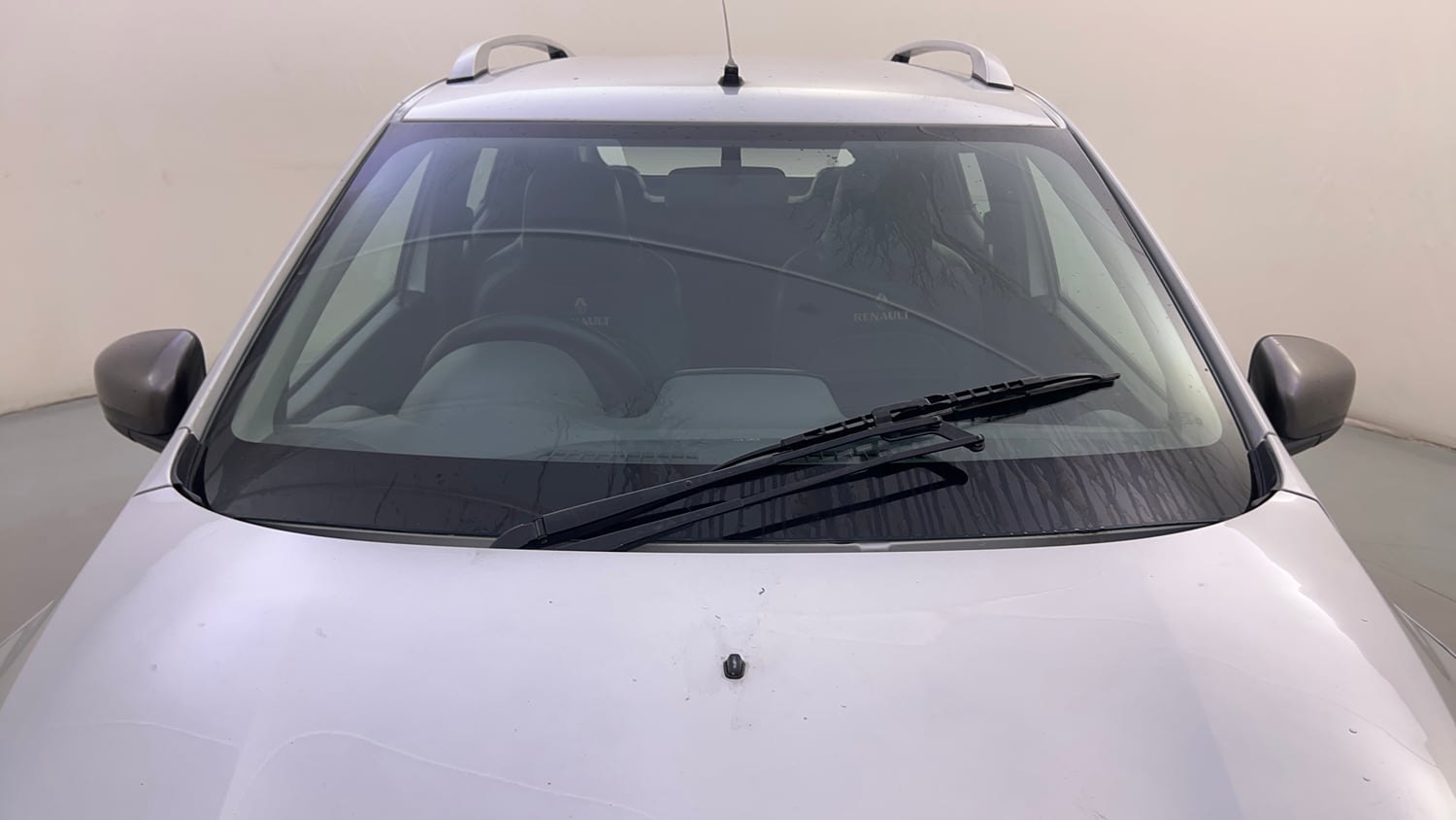 Used 2017 Renault Kwid 1.0 RXT AMT Petrol Automatic exterior FRONT WINDSHIELD VIEW