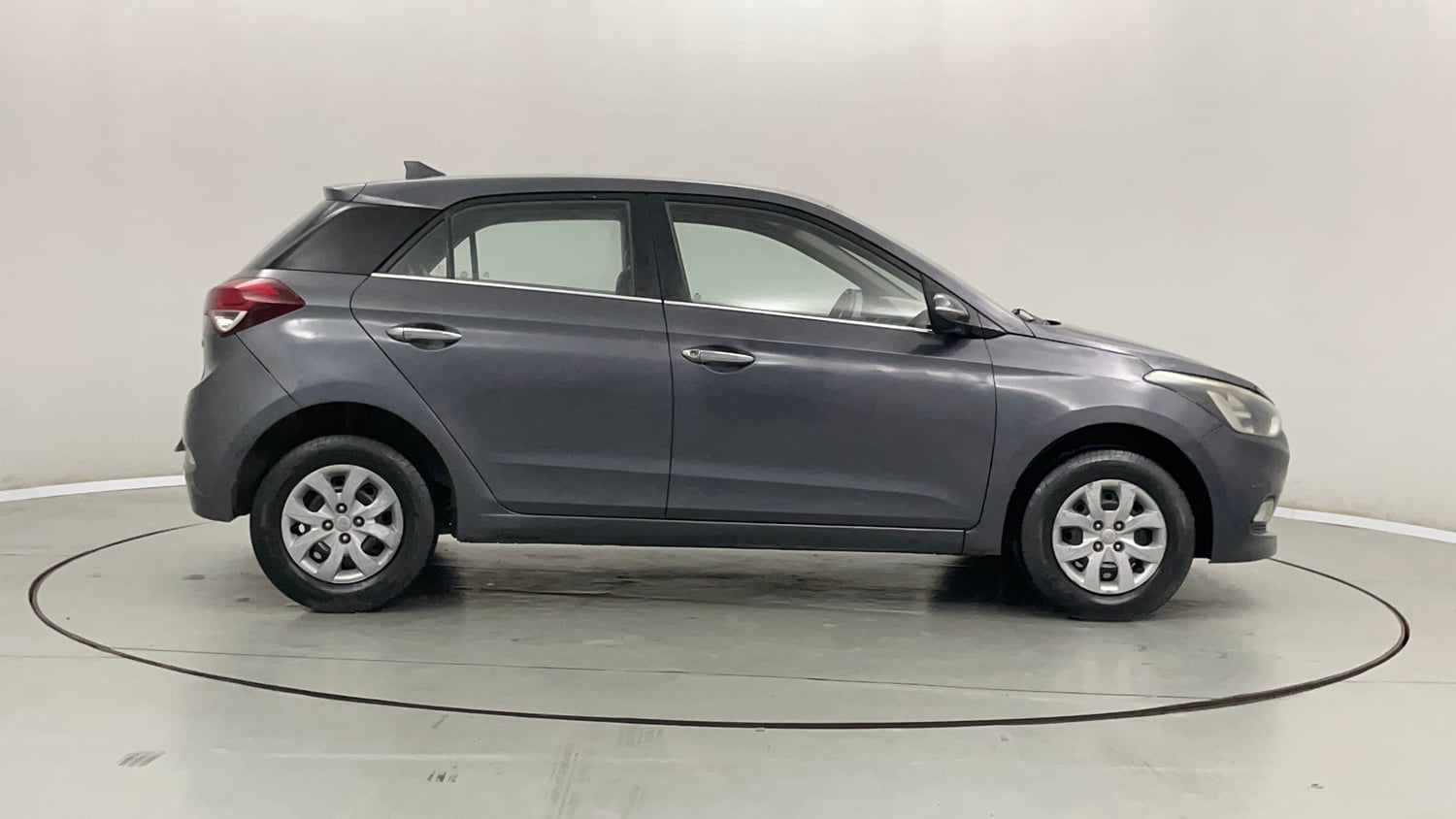 Used 2017 Hyundai Elite i20 Sportz 1.2 Petrol Manual exterior RIGHT SIDE VIEW