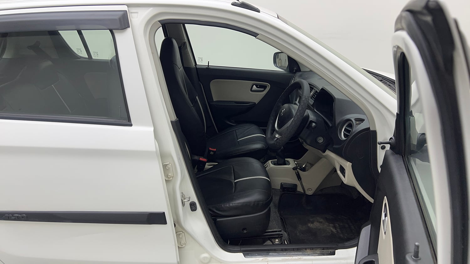 Used 2019 Maruti Suzuki Alto 800 VXi Petrol Manual interior RIGHT SIDE FRONT DOOR CABIN VIEW