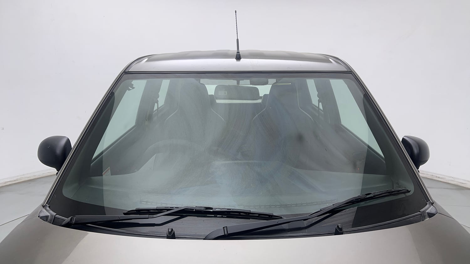 Used 2019 Maruti Suzuki Wagon R LXi (O) 1.0 CNG Cng Manual exterior FRONT WINDSHIELD VIEW