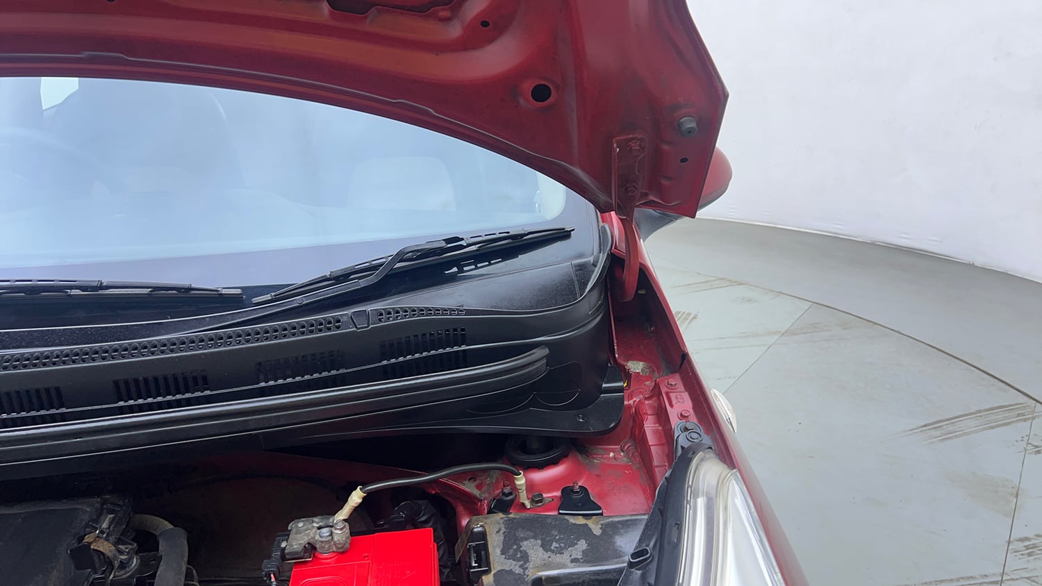 Used 2018 Hyundai Grand i10 Sportz 1.2 Kappa VTVT Petrol Manual engine ENGINE LEFT SIDE HINGE & APRON VIEW