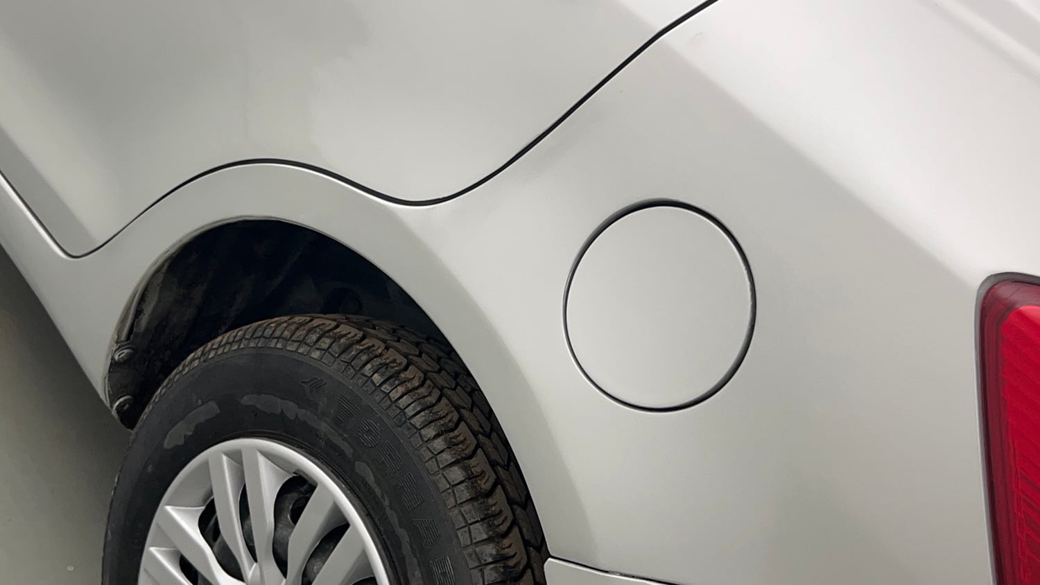 Used 2016 Maruti Suzuki Swift Dzire VXI Petrol Manual dents MINOR DENT
