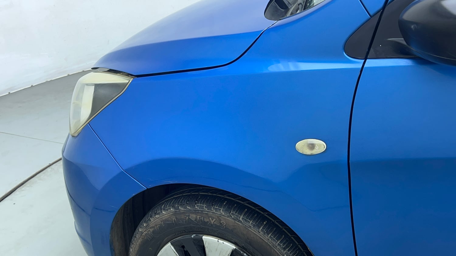 Used 2015 Maruti Suzuki Celerio VXi AMT Petrol Automatic dents MINOR SCRATCH