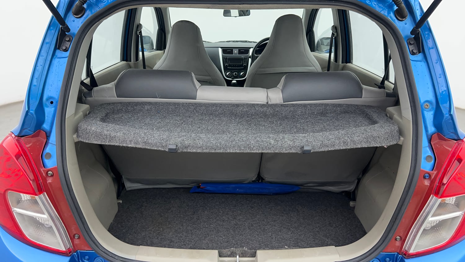 Used 2015 Maruti Suzuki Celerio ZXi Opt Petrol Manual interior DICKY INSIDE VIEW