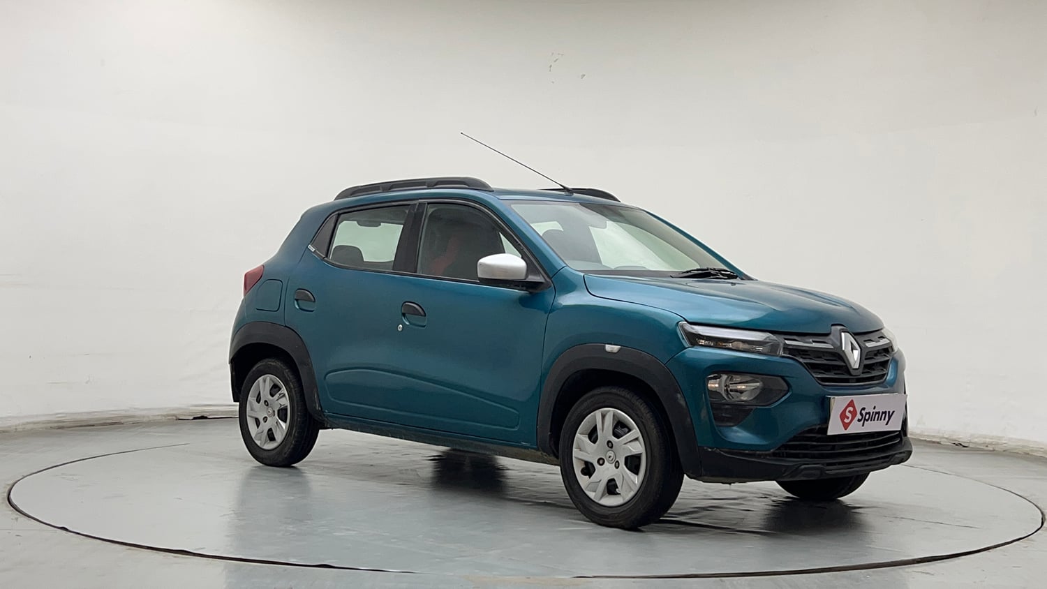 Used 2021 Renault Kwid RXT 1.0 AMT Opt Petrol Automatic exterior RIGHT FRONT CORNER VIEW