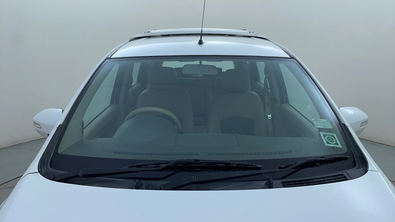 Used 2016 Maruti Suzuki Ertiga ZXI+ Petrol Manual exterior FRONT WINDSHIELD VIEW
