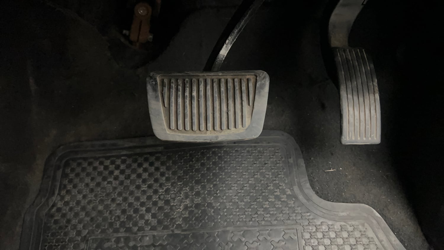 Used 2014 Hyundai Grand i10 Asta AT 1.2 Kappa VTVT Petrol Automatic interior PEDALS VIEW