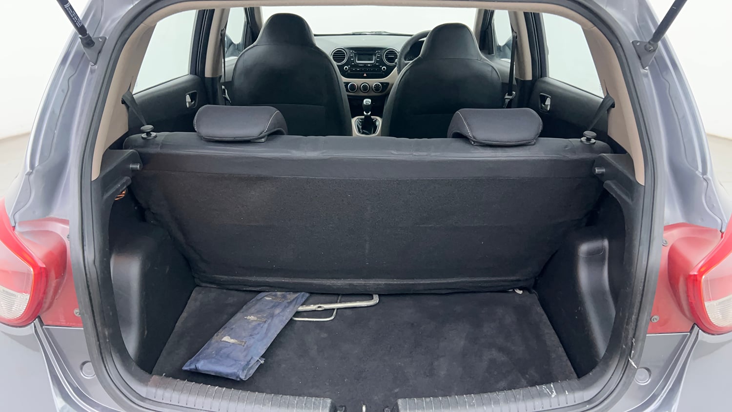 Used 2014 Hyundai Grand i10 Asta 1.2 Kappa VTVT (O) Petrol Manual interior DICKY INSIDE VIEW