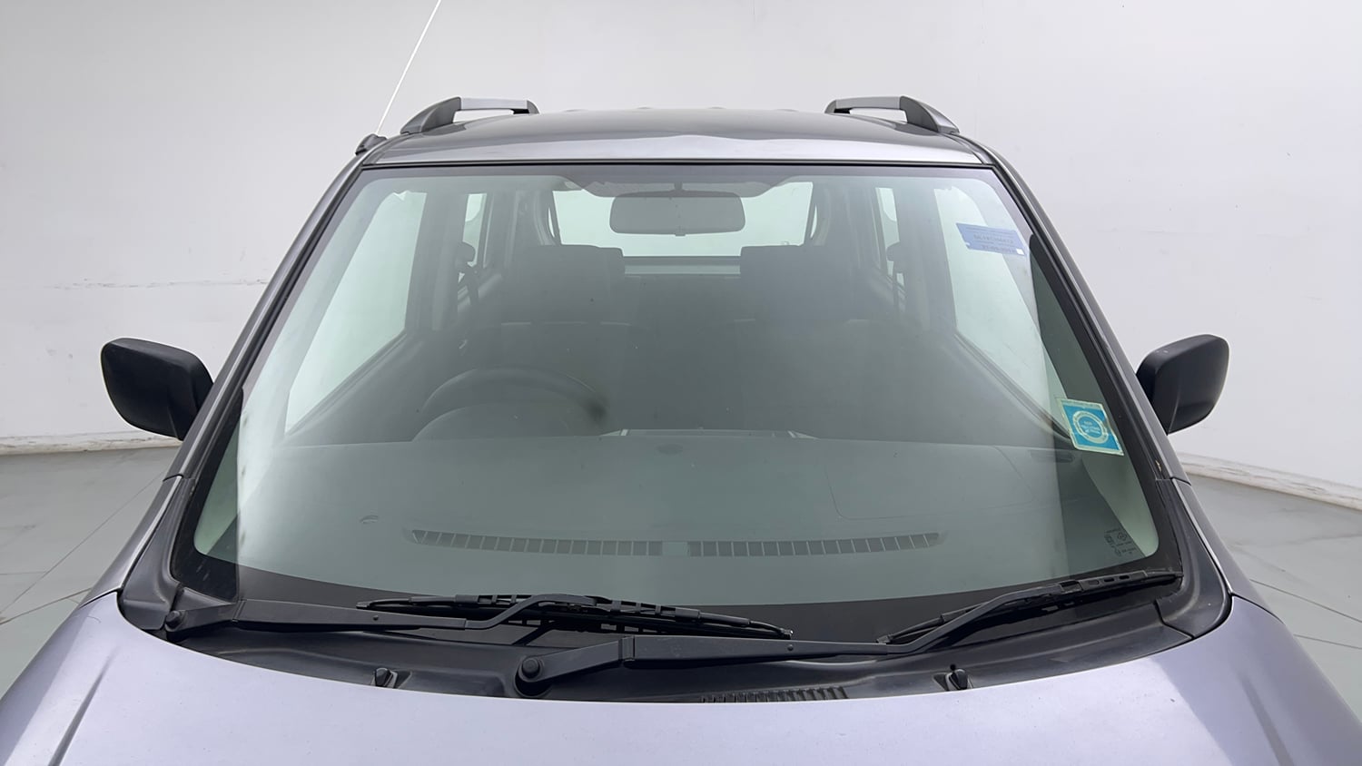 Used 2014 Maruti Suzuki Wagon R LXI Petrol Manual exterior FRONT WINDSHIELD VIEW