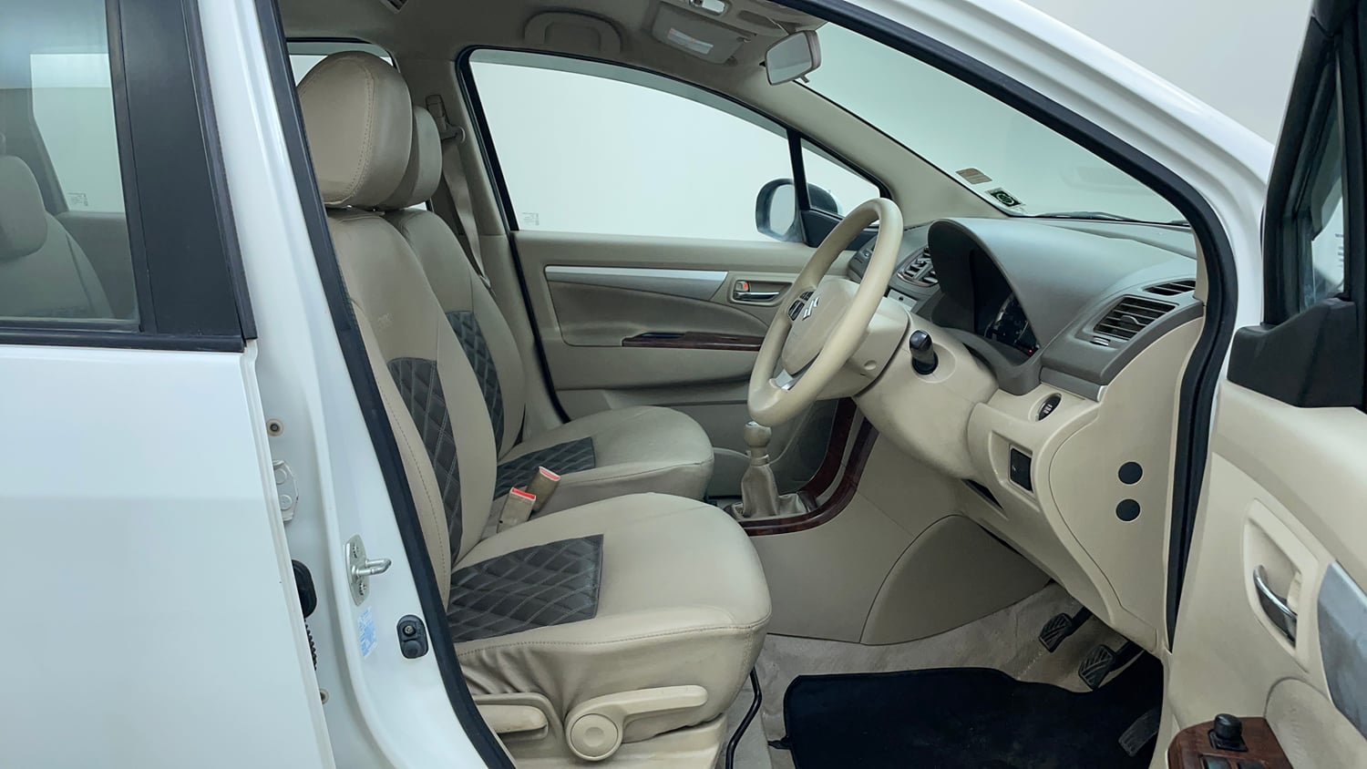 Used 2016 Maruti Suzuki Ertiga ZXI+ Petrol Manual interior RIGHT SIDE FRONT DOOR CABIN VIEW