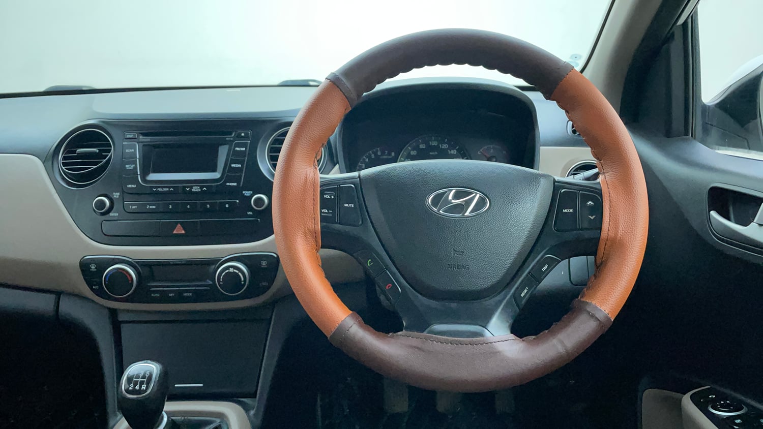 Used 2017 Hyundai Xcent SX 1.2 (O) Petrol Manual interior STEERING VIEW