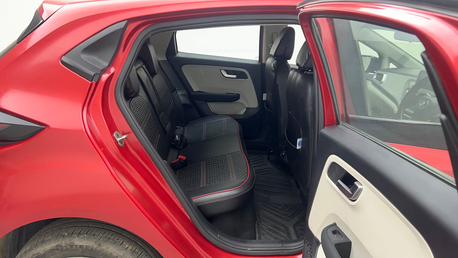 Used 2023 Tata Altroz XZA Petrol Petrol Automatic interior RIGHT SIDE REAR DOOR CABIN VIEW