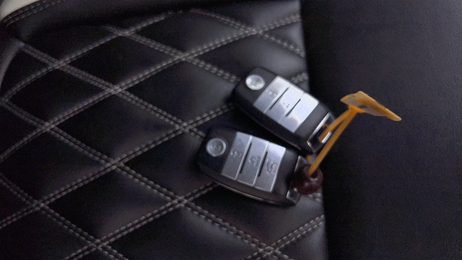 Used 2022 Kia Sonet HTX 1.5 AT Diesel Automatic extra CAR KEY VIEW