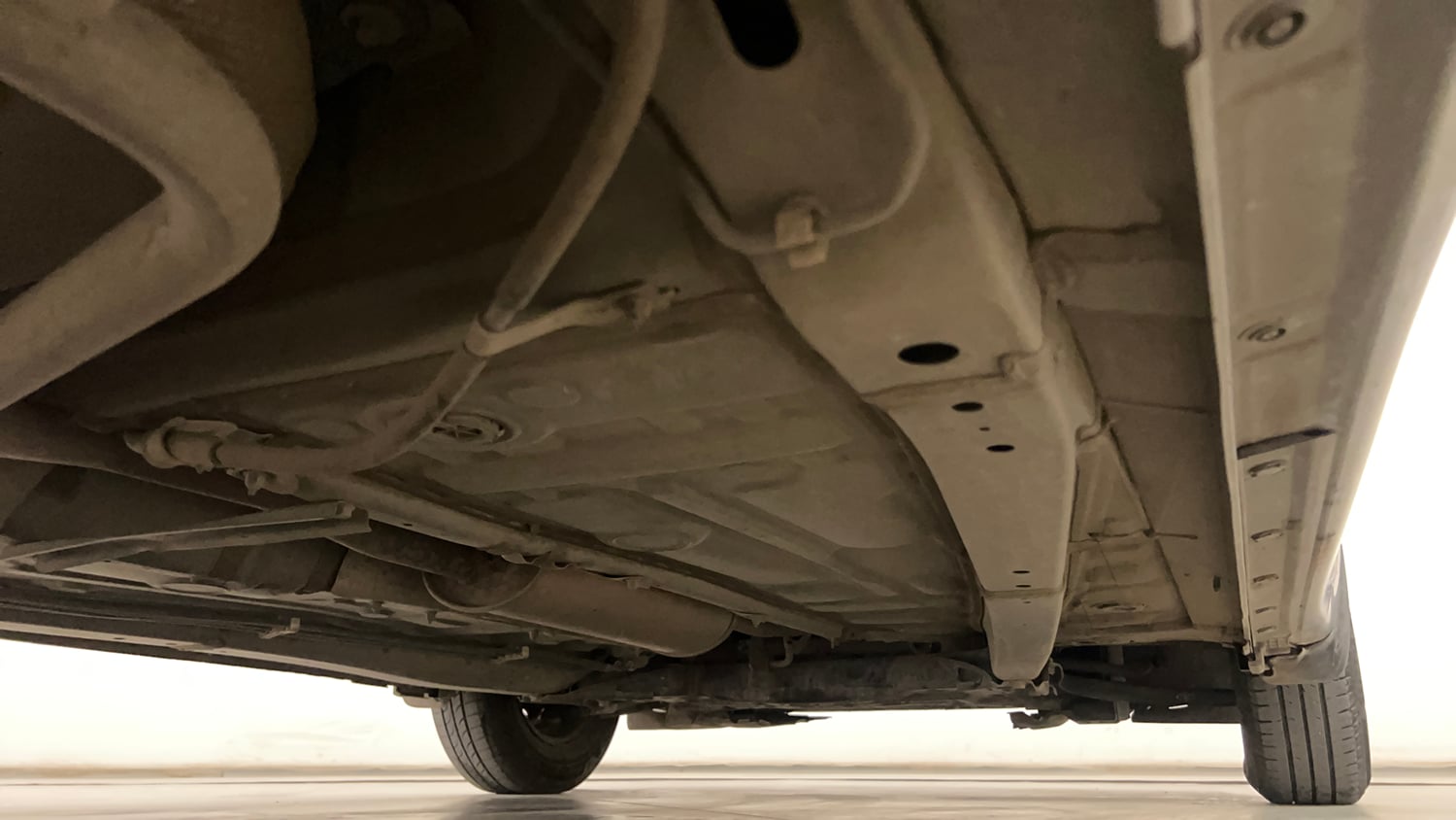 Used 2021 Maruti Suzuki Swift VXi Petrol Manual extra REAR RIGHT UNDERBODY VIEW