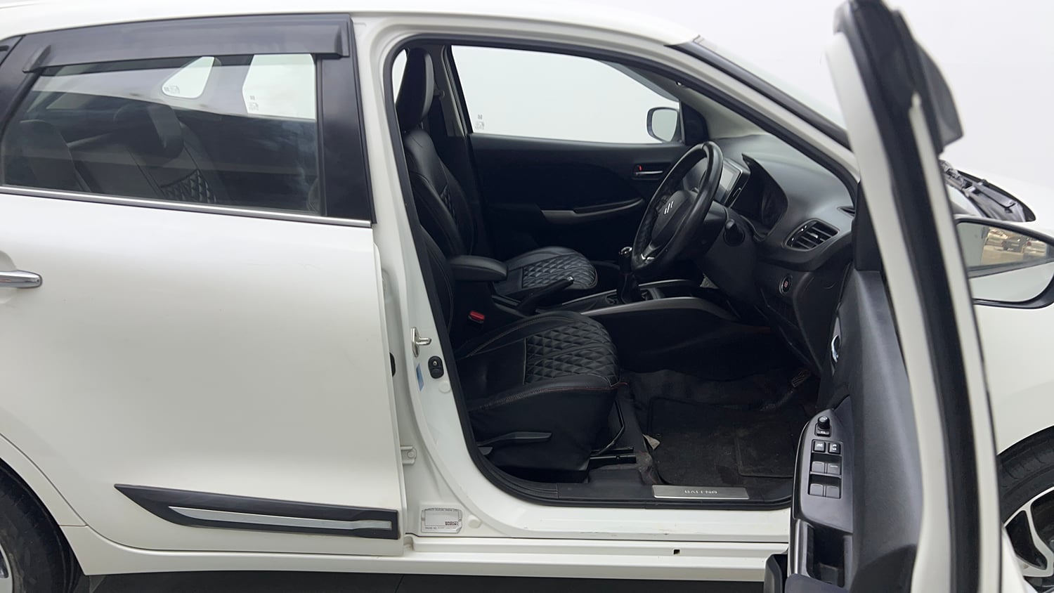 Used 2020 Maruti Suzuki Baleno Zeta Petrol Manual interior RIGHT SIDE FRONT DOOR CABIN VIEW