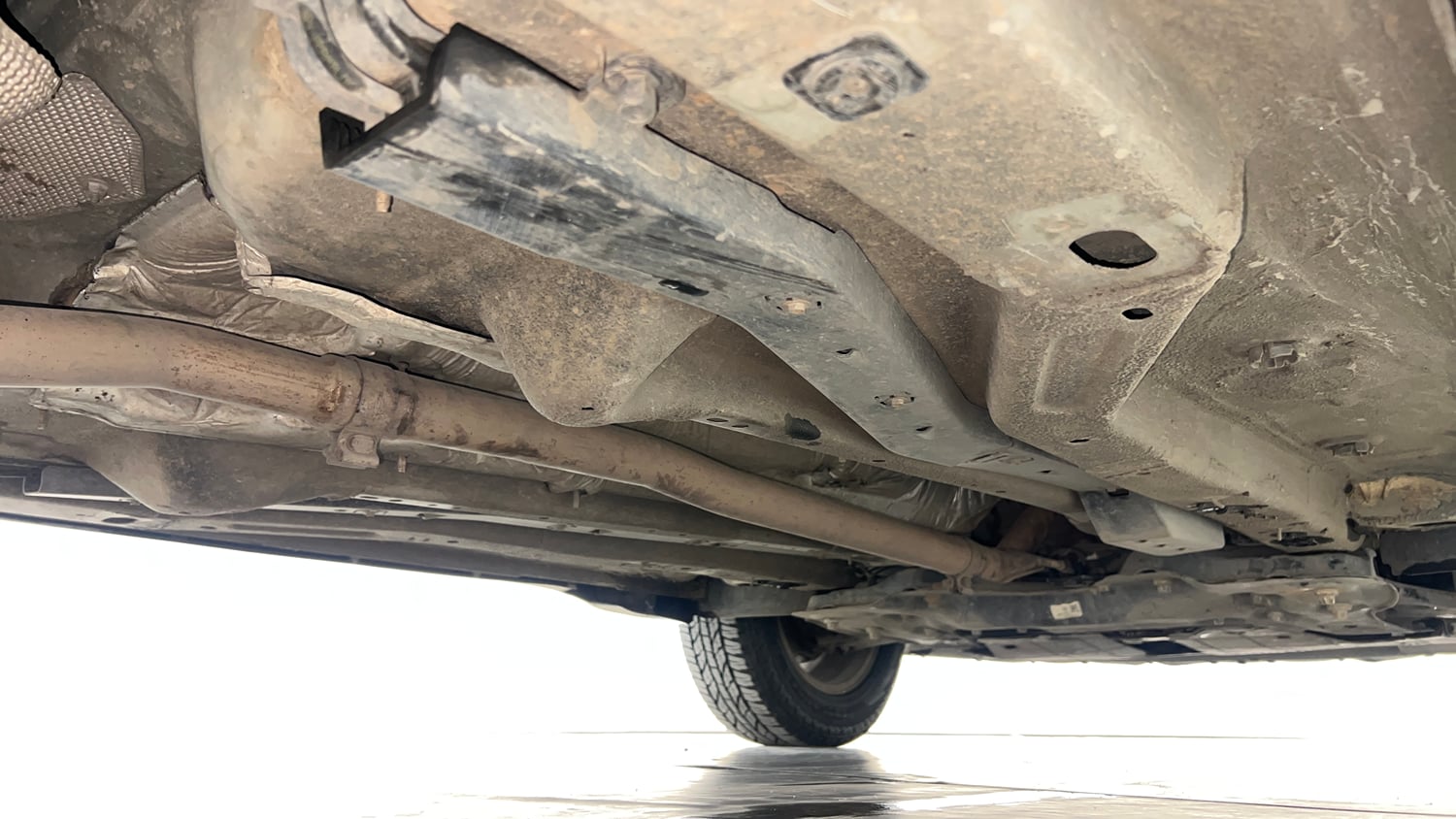 Used 2020 Jeep Compass Sport Plus 1.4 Petrol Petrol Manual extra REAR RIGHT UNDERBODY VIEW