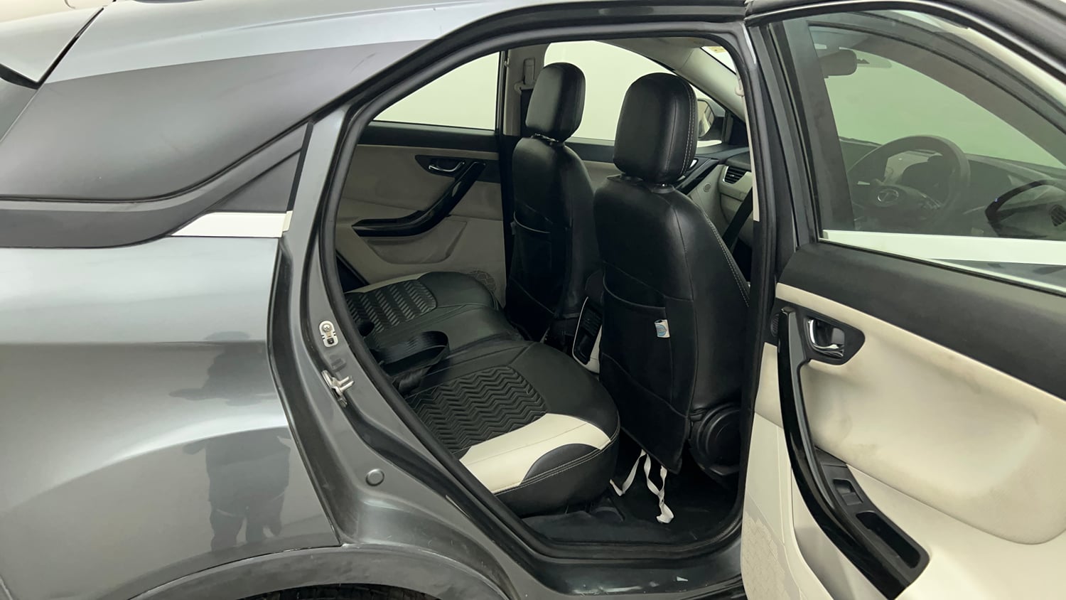 Used 2022 Tata Nexon XZA Plus Diesel Diesel Automatic interior RIGHT SIDE REAR DOOR CABIN VIEW