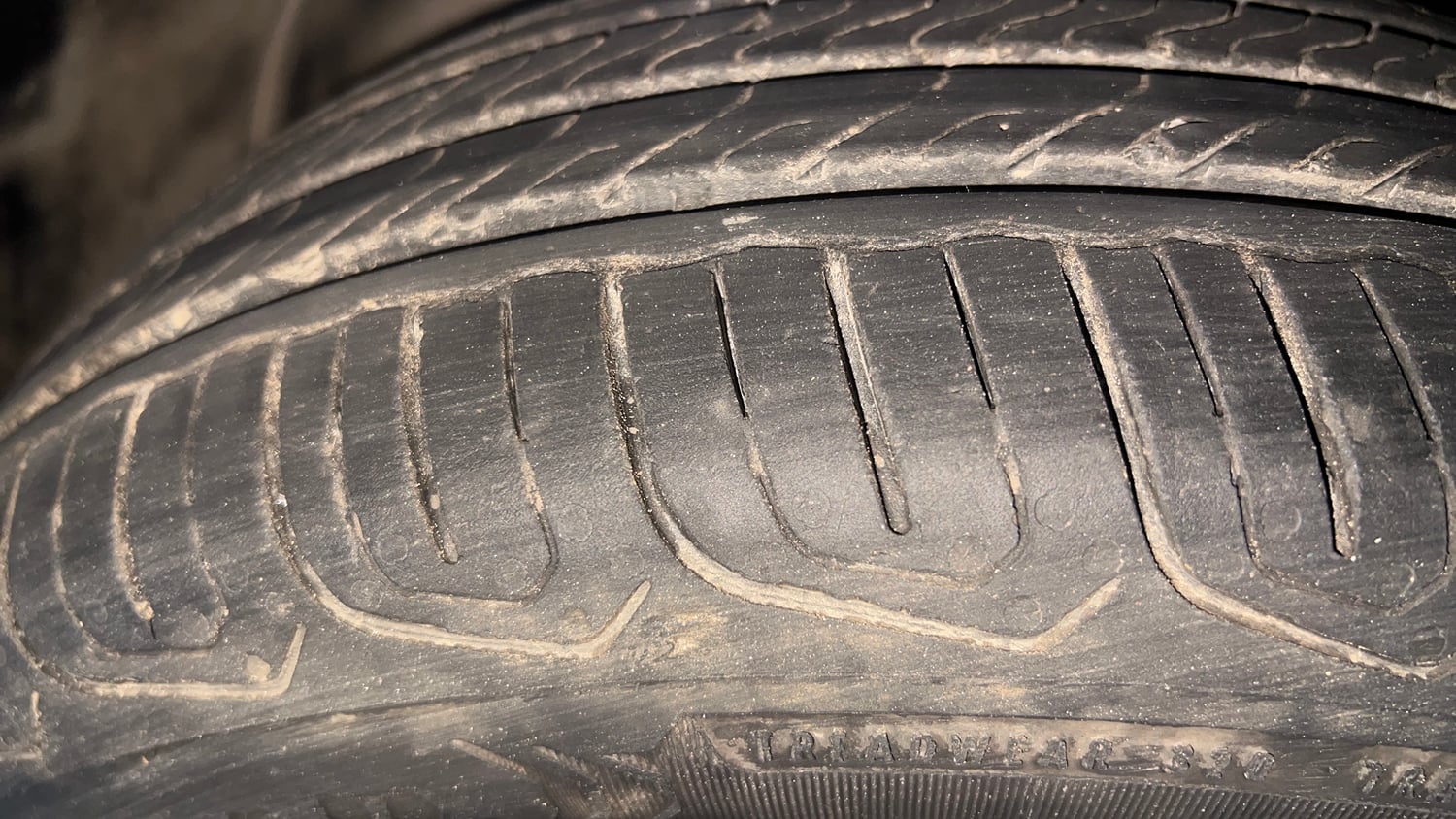 Used 2022 Tata Tiago XT Petrol Manual tyres LEFT FRONT TYRE TREAD VIEW