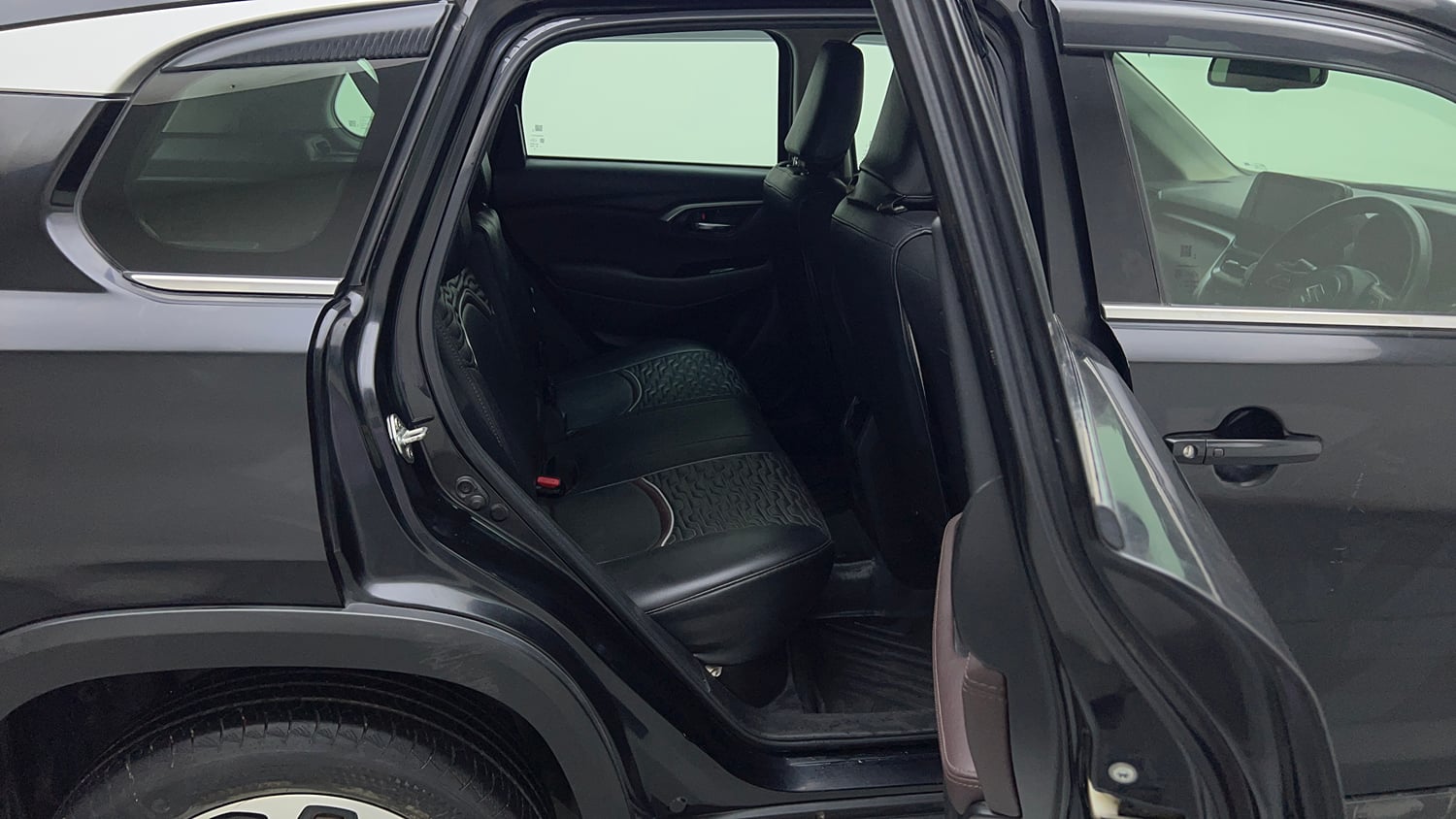 Used 2023 Maruti Suzuki Grand Vitara Zeta Smart Hybrid AT Petrol Automatic interior RIGHT SIDE REAR DOOR CABIN VIEW