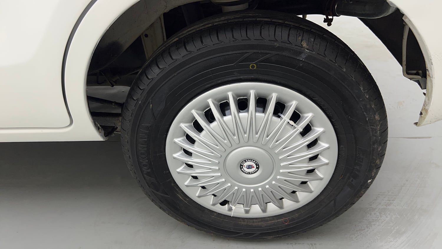 Used 2019 Maruti Suzuki Alto 800 VXi Petrol Manual tyres LEFT REAR TYRE RIM VIEW