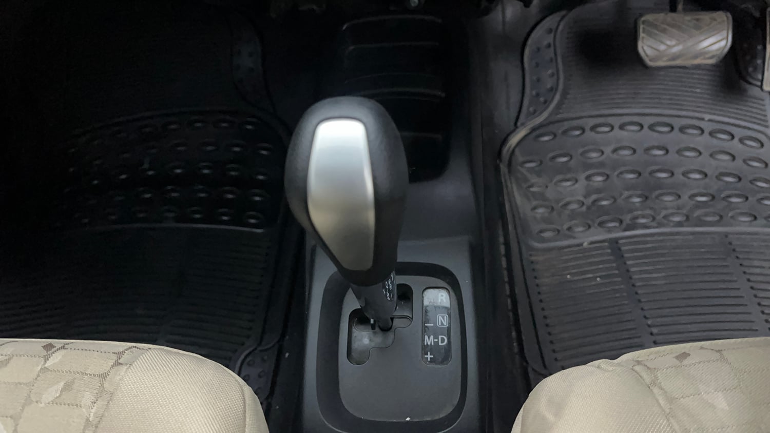 Used 2018 Maruti Suzuki Wagon R 1.0 VXI AMT Petrol Automatic interior GEAR  KNOB VIEW