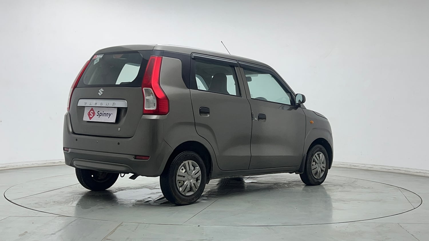 Used 2019 Maruti Suzuki Wagon R LXi (O) 1.0 CNG Cng Manual exterior RIGHT REAR CORNER VIEW