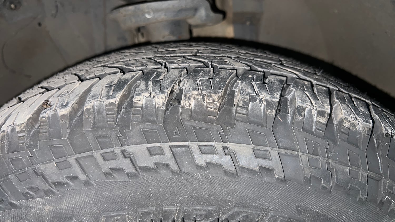 Used 2020 Jeep Compass Sport Plus 1.4 Petrol Petrol Manual tyres RIGHT FRONT TYRE TREAD VIEW