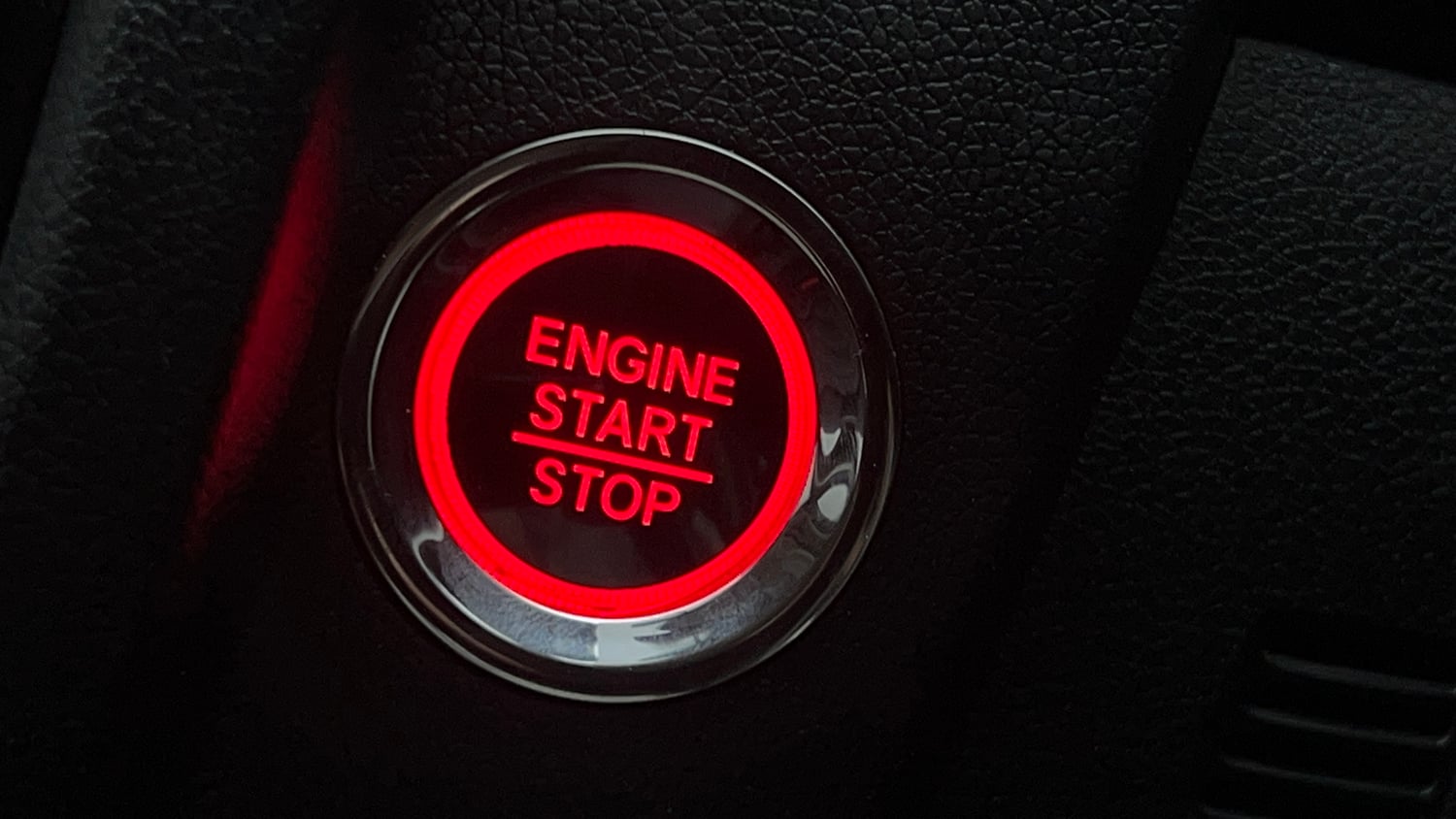 Used 2022 Honda WR-V VX MT Petrol Petrol Manual top_features Keyless start