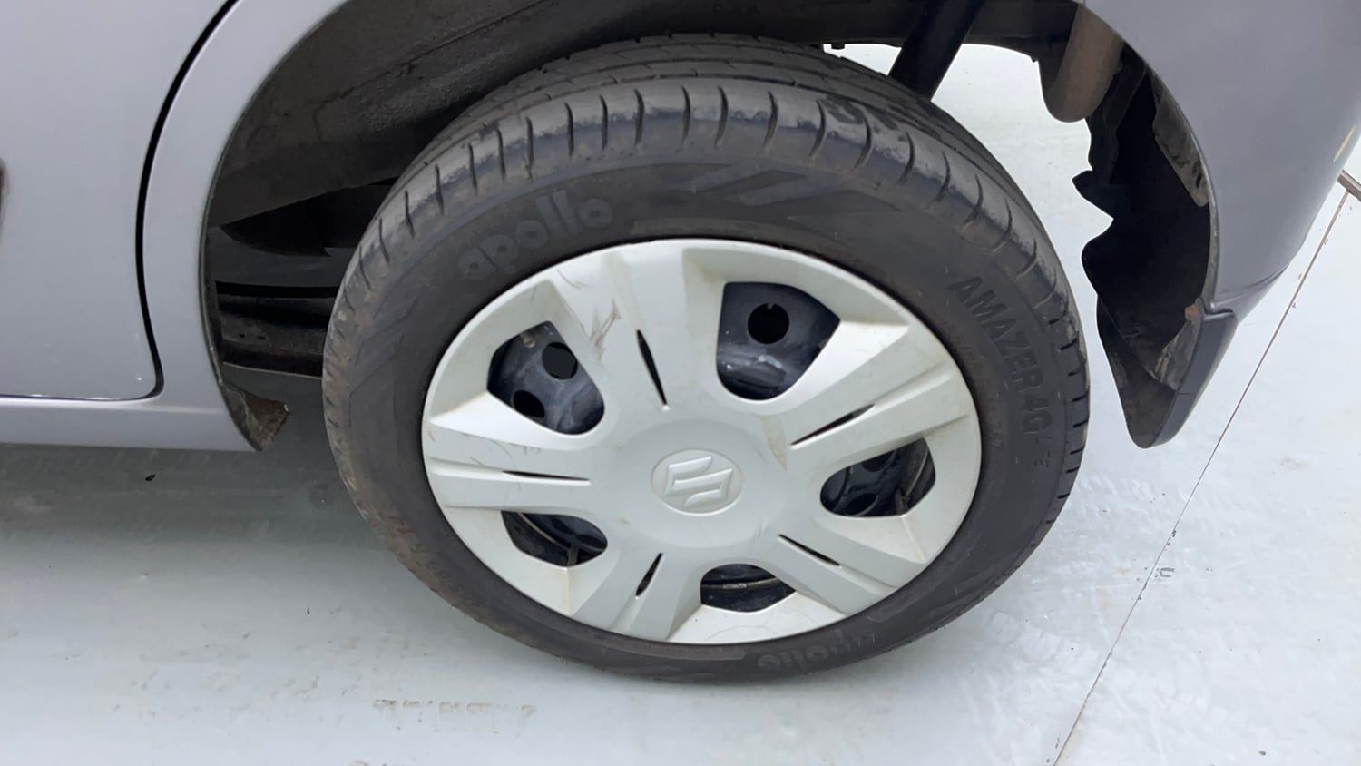 Used 2018 Maruti Suzuki Wagon R 1.0 VXI AMT Petrol Automatic tyres LEFT REAR TYRE RIM VIEW
