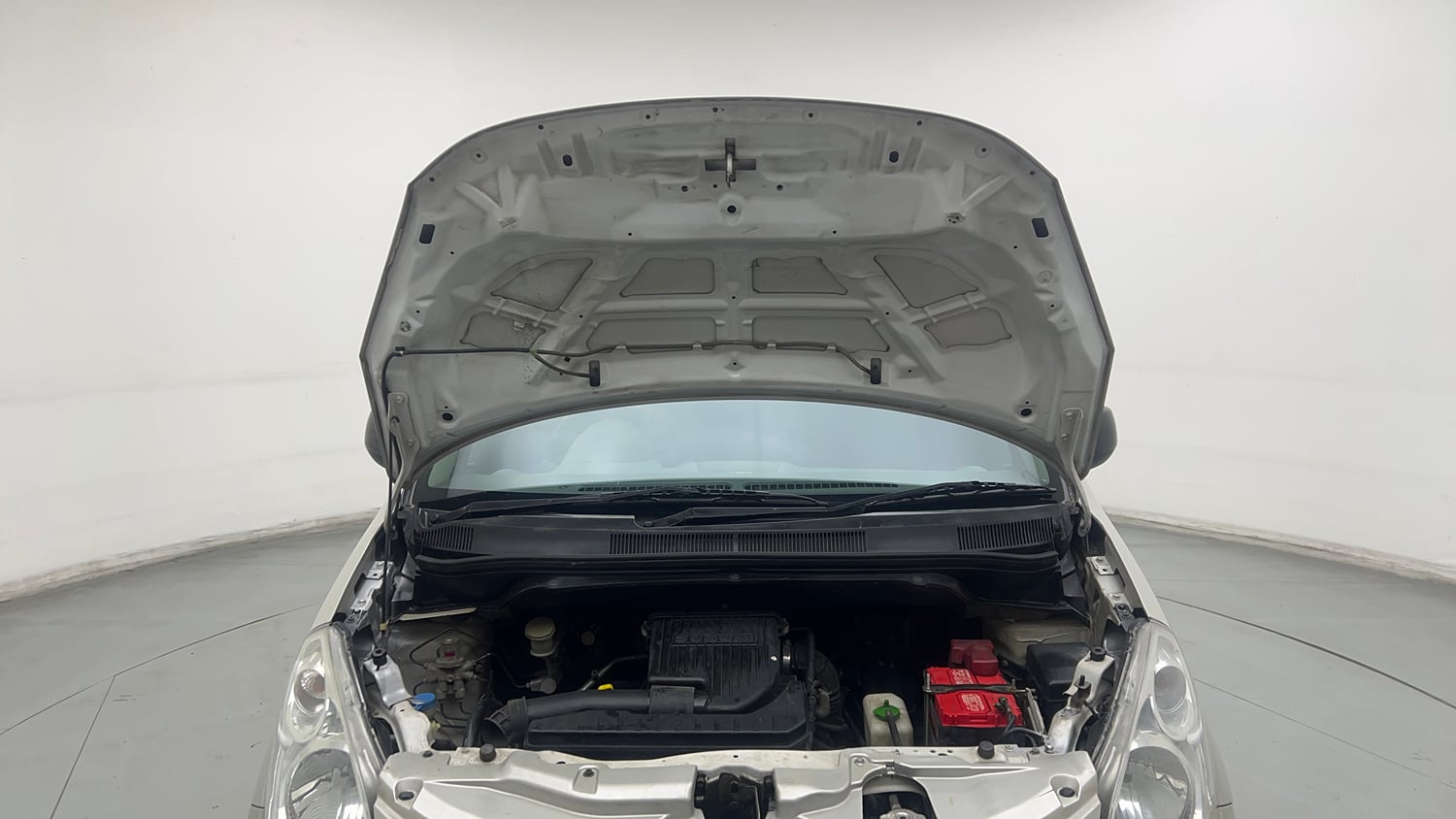 Used 2013 Maruti Suzuki Ritz Lxi BS-IV Petrol Manual engine ENGINE & BONNET OPEN FRONT VIEW