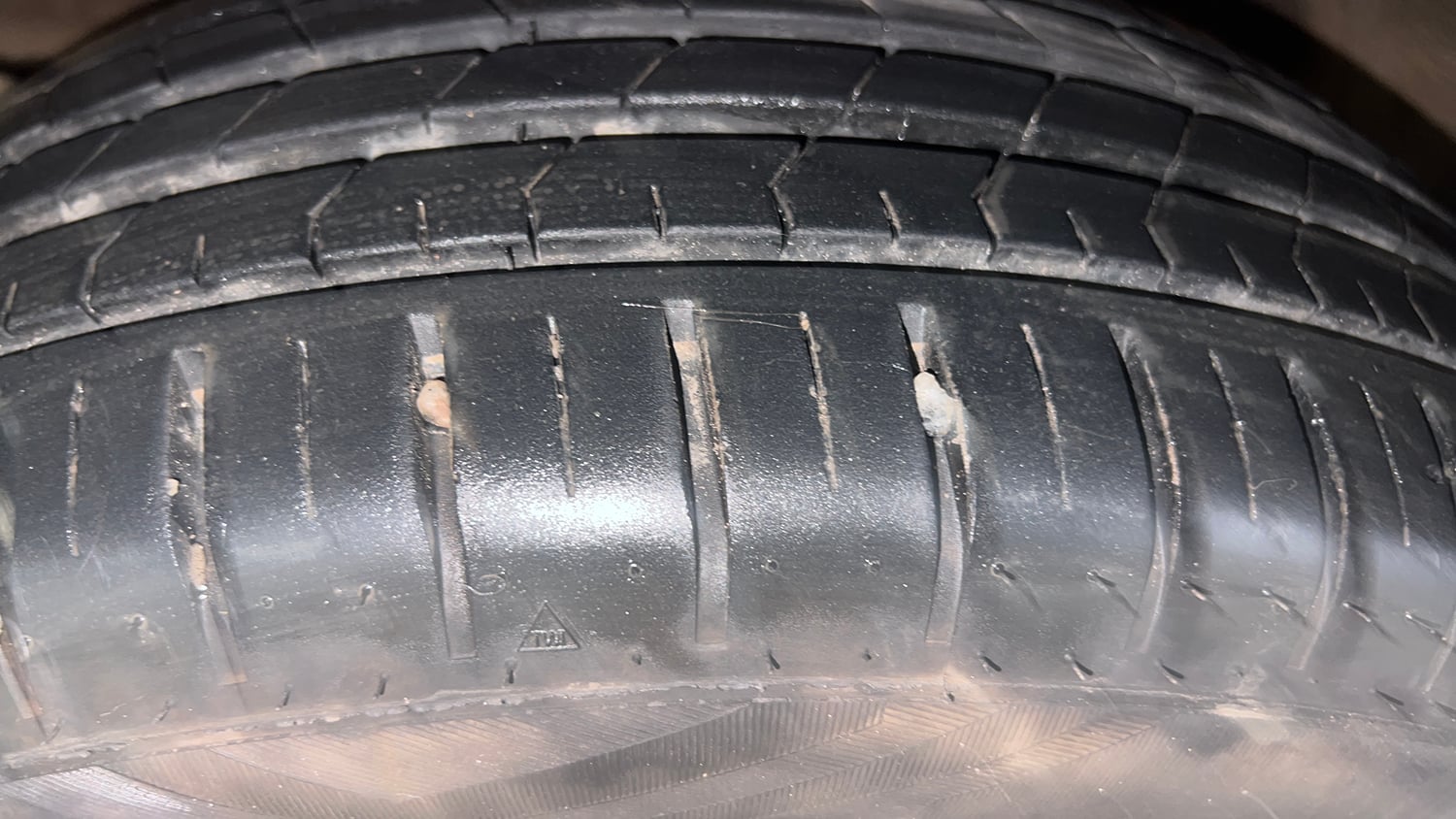 Used 2024 Maruti Suzuki Baleno Zeta AGS Petrol Automatic tyres LEFT FRONT TYRE TREAD VIEW