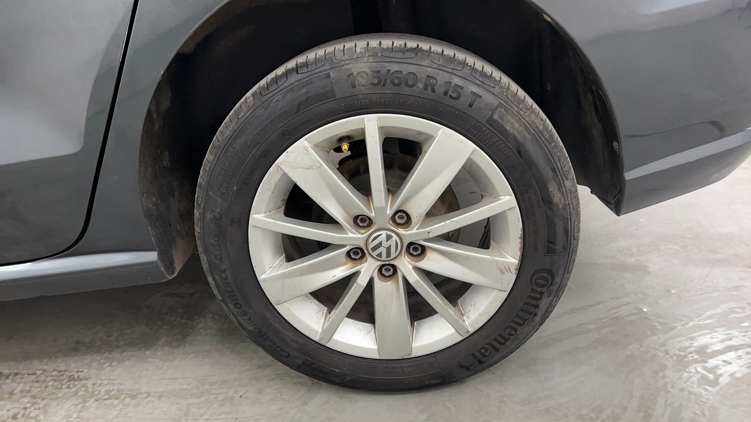 Used 2016 Volkswagen Ameo Highline1.2L (P) Petrol Manual tyres LEFT REAR TYRE RIM VIEW