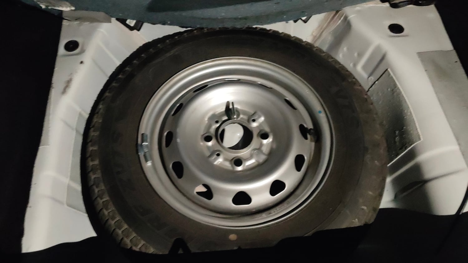 Used 2018 Tata Tiago Revotron XZA Petrol Automatic tyres SPARE TYRE VIEW