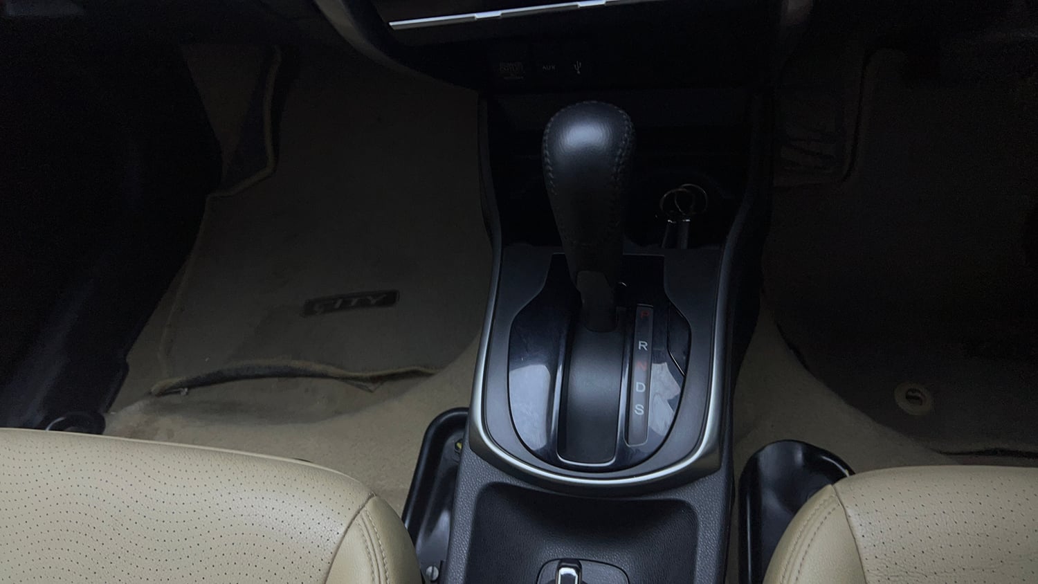 Used 2014 Honda City VX CVT Petrol Automatic interior GEAR  KNOB VIEW